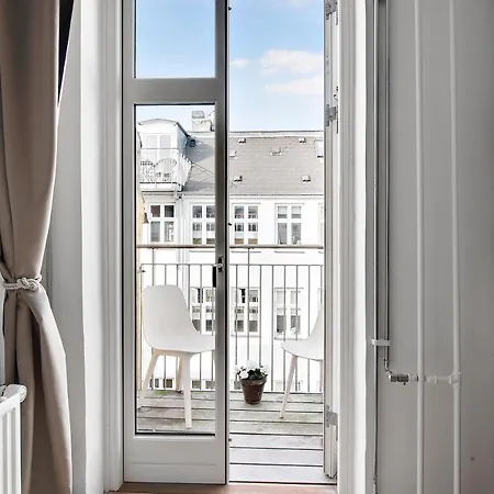 3 - Popular 1-bdr In The Center Of * Copenhaga